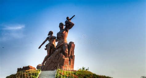 Monument De La Renaissance De Lafrique Dakar Sénégal Photo Stock