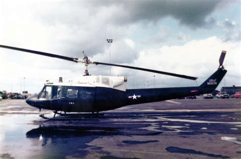1969 Bell Uh 1n Twin Huey 69 6608 Cn 31014 Usaf Mildenhall Flickr