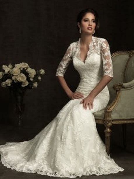 Depending on your body type, venue of your wedding, activities of the day and, most importantly, your preference, you can choose the gown of your dreams. Wedding dresses for over 50