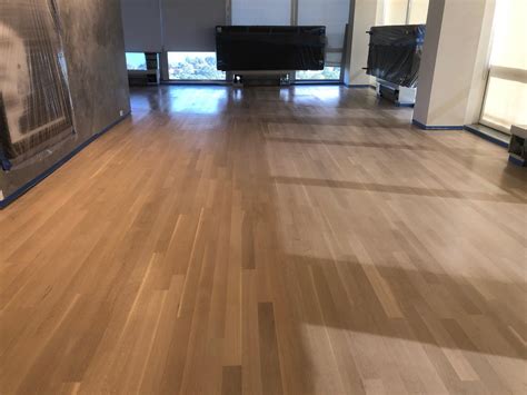 White Oak Wood Floor With Country White Stain Color Midwest Hardwood