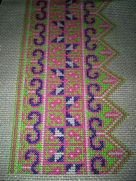 Artecy cross stitch has another new website for the fantastic new craft of pixelhobby we can convert most of our cross stitch patterns over to pixelhobby format, best of all it takes you much less time to complete pixelhobby than cross stitch and there is no counting, or threading needles involved. Pin on Paj Ntaub 1