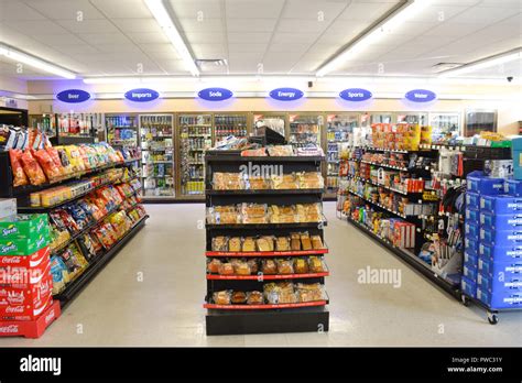Convenience Store Hi Res Stock Photography And Images Alamy