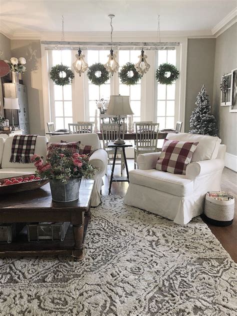 Wreaths With Images Farm House Living Room Rustic Farmhouse Living