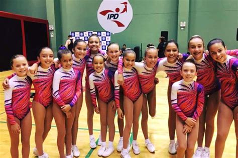 La gimnasia aeróbica, antes conocida como aeróbic deportivo, es una disciplina de la gimnasia en la que se ejecuta una rutina de 1 minuto con movimientos de alta intensidad derivados del aeróbic. Perú consigue 12 medallas en el Panamericano de Gimnasia ...