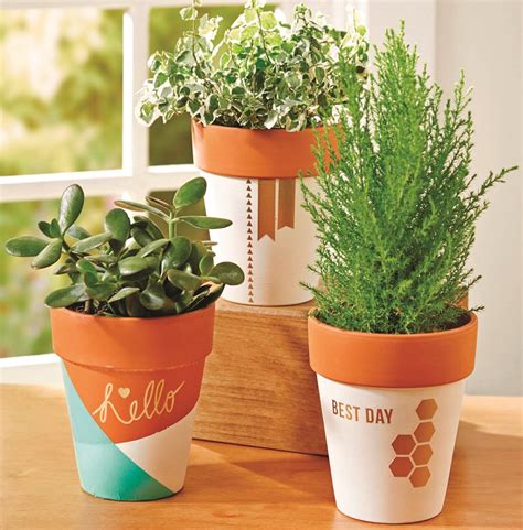 DIY Decor: Two Ways to Embellish Basic Containers | Little Rock Family