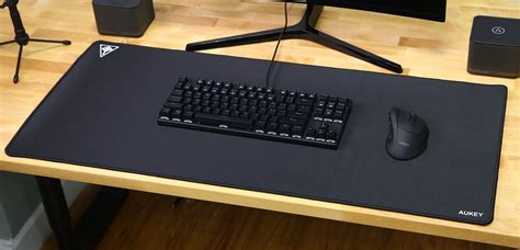 The Best Oversized Mouse Pads And Desk Pads Review Geek