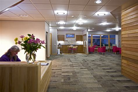 Is there a hospital in perth and kinross? NHS Tayside