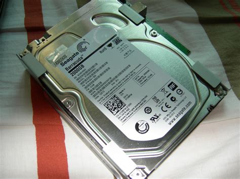 Don't waste your money on this model, just opt for last. Irrational Gadget Lab: Replacing the hard-disk for OS and ...