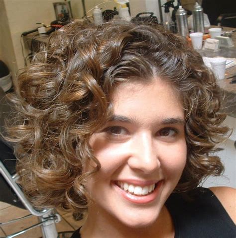 Pictures Of Curly Hairstyles 80s