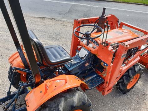 Kubota B7100 Compact Tractor With Loader 4wd Auction 0002 5036666