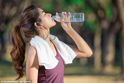 Chugging Water To Rehydrate Your Body Isnt Necessary Daily Mail Online