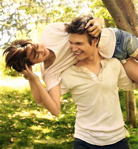 Shailene And Ansel S Tfios Photoshoot For Ew The Fault In Our Stars