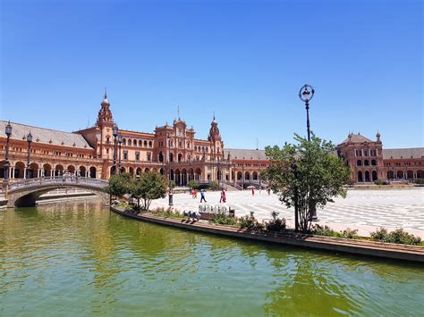 Sevilla fútbol club (spanish pronunciation: Wat te doen in Sevilla tijdens je stedentrip? 8 tips ...