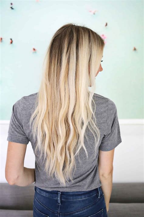 Starting on the bottom layers of my hair, (and with beyoncé blasting), he began taking small sections of my hair and curling. How To Curl Your Hair Without A Curling Iron! - A ...