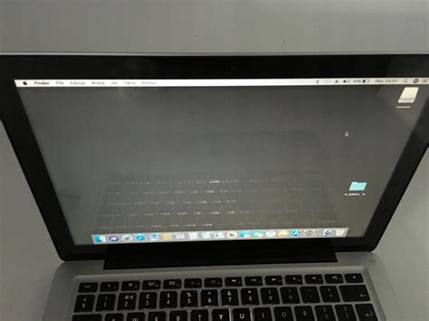 Apple Macbook Pro 81 I5 2x23ghz 4gb 320gb Xp52 7700465723