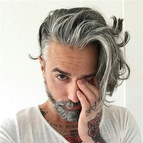Summer does not have to be excruciating for men who love faded hairstyles with long hair on top. 50 Short Sides Long Top Hairstyles For Men(2020 Trends)