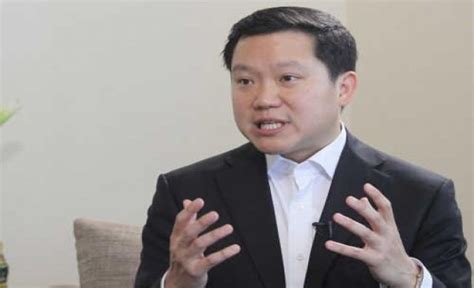 ล่าสุด ไทยเบฟ ได้ทยอยปรับโครงสร้างการบริหารบริษัทในกลุ่ม 4 บริษัท ได้แก่ โออิชิ กรุ๊ป, เสริมสุข, เอฟแอนด์เอ็น และ อินเตอร์. ไทยเบฟเปิดวันนี้ 'วิสัยทัศน์ธุรกิจ'เครื่องดื่มแสนล้าน