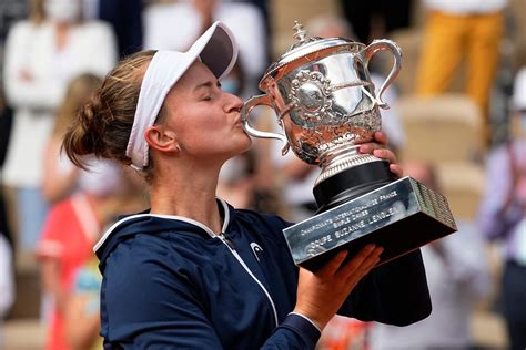 Barbora krejcikova (born 18 december 1995) is a tennis player who competes internationally for czech republic. Barbora Krejcikova wint finale Roland Garros - NRC
