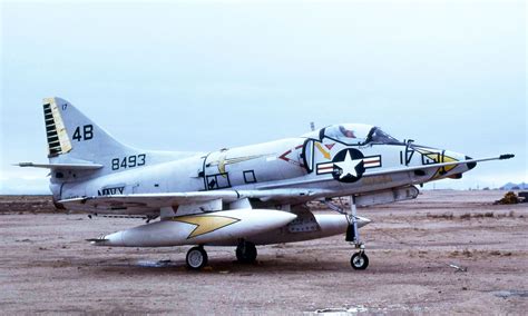 Usnusmc A 4 Skyhawk Photo 014 Fighter Planes Usn Military Aircraft