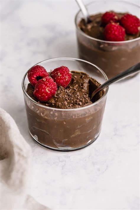 For easy molds you can find around your house, including how to use an ice cube tray to. Indulge with This Avocado Chocolate Mousse Recipe | HUM ...