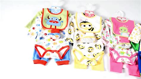 Cheap Price Longsleeve 100 Cotton Baby Wear With Baby Bibs And Socks