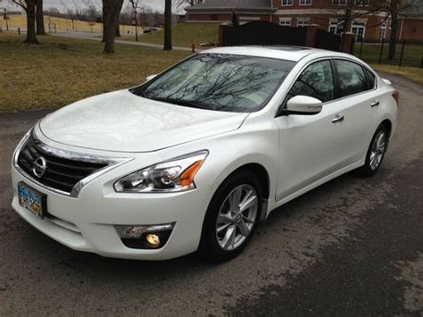 That new nissan is waiting for you, and we work with a vast array of lending sources to make sure you will get the most complete and comprehensive financial package available. Purchase used 2013 Nissan Altima 2.5 SL Sedan w ...