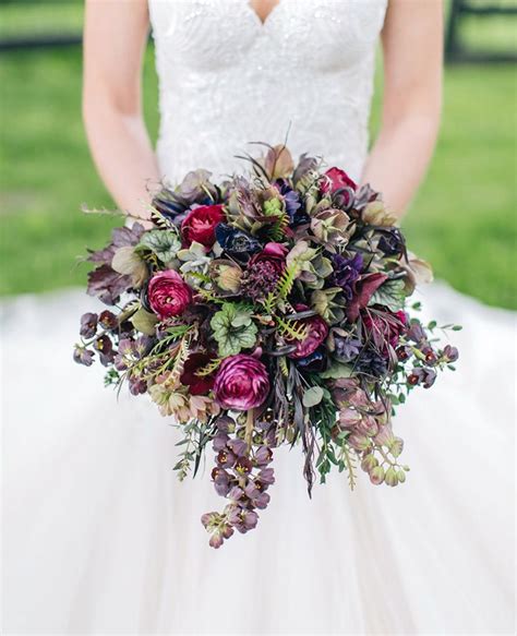 Your free wedding website, registry, checklist, & guest list all in one place. 2019 Designer Wedding Dresses & Bridal Gowns (With images ...