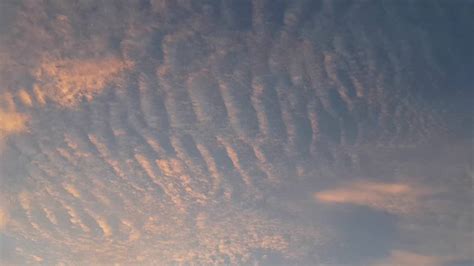 What Is It About Clouds Gravity Wave Clouds Youtube