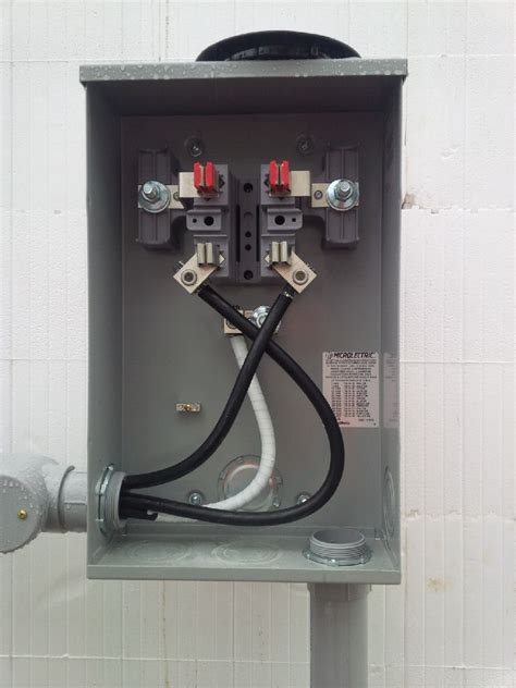 There are numerous kinds of meter sockets such as light duty, heavy duty ground wires and ground rods installed in accordance with the requirements and specifications of the latest approved edition of the national. 200 Amp Meter Base Wiring Diagram - Wiring Diagram Schemas