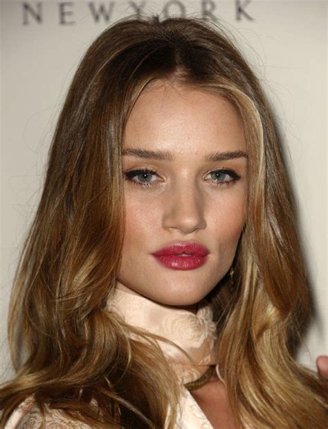 Rosie Huntington Whiteley Pretty Makeup Looks Celebrity Makeup