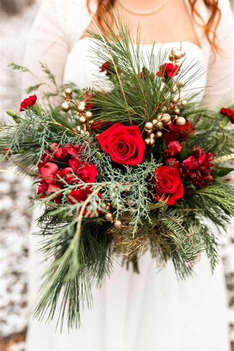 75 Adorable Christmas Wedding Bouquets Traditional And Not Only