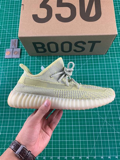 Cheap 2020 Cheap Adidas Yeezy Boost 350 V2 Sneakers Unisex 22517399
