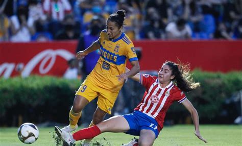 Tigres Femenil Bicampe N Tras Golear A Chivas En La Final