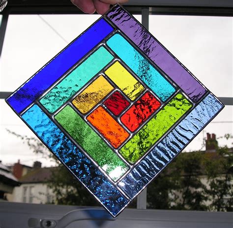 Rainbow Stained Glass Suncatcher Panneau Géométrique Abstrait Spectre De Couleurs Fait à La Main