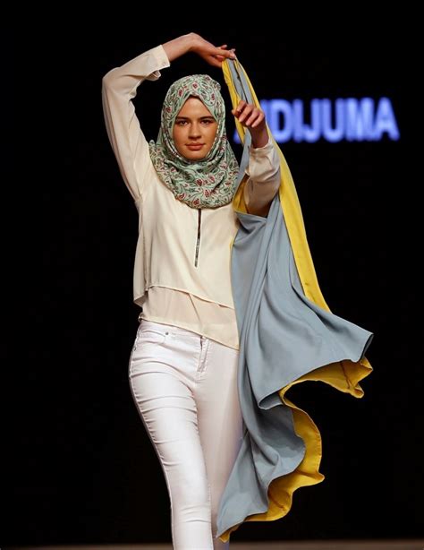 Istanbul Modest Fashion Week And Islamic Dress Elizabeth Galloway