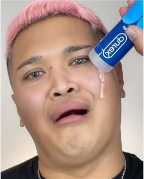 Tiktok Make Up Artists Promote Lube As A Skin Primer Claiming It Helps Foundation Glide On But