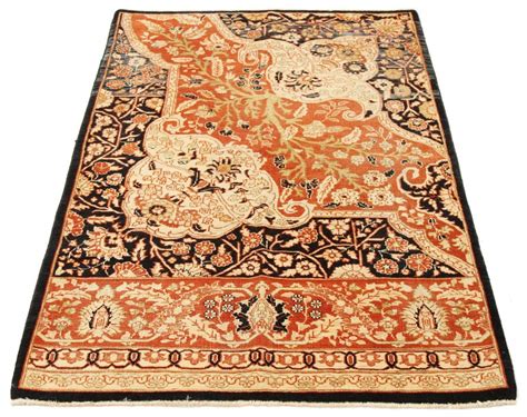 Contemporary Turkish Farahan Style Rug With Black And Ivory Floral