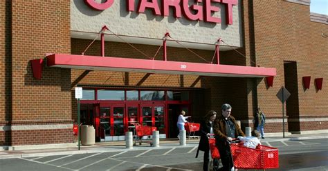 Eastland Center Target Evacuated Due To Bomb Threat Cbs Detroit