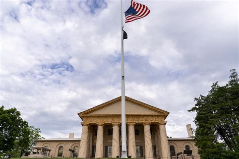 Robert E Lees Virginia Mansion Gets A Woke Makeover As