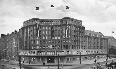 Providing river views, haus der sinne in obernberg am inn provides accommodation, a restaurant and free bikes. File:Bundesarchiv Bild 146-1993-021-16, Berlin, Haus der ...