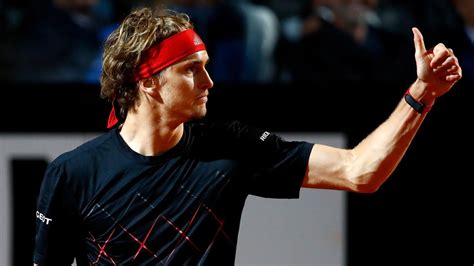 Das mixed mache djokovic körperlich nichts aus, meinte zverev und verabschiedete sich mit der ankündigung, noch zur massage zu wollen, zu essen und. Alexander Zverev erreicht Halbfinale beim ATP Masters in ...