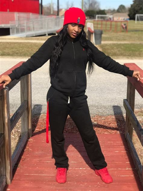 Ralph Lauren Polo Sweatsuit In 2020 Baddie Outfits Casual Black Girl Outfits Polo Outfit