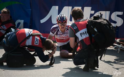 Wielrennenhet was één van de beelden van de gp le samyn: Mathieu van der Poel passe chez Canyon ! - Vojo Magazine