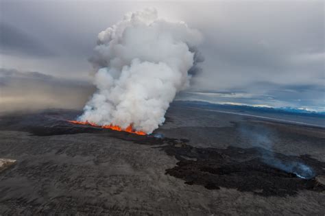 Bardarbunga Volcano Erupts On Iceland Spewing Molten Lava And Ash In