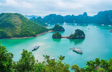 5 Places in Vietnam You Must See With Your Own Eyes