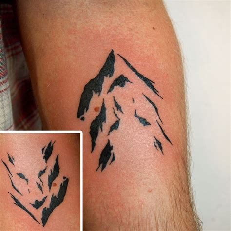 Reversible Mountainwolf Tattoo Found On Reddit Name Tattoos For Girls