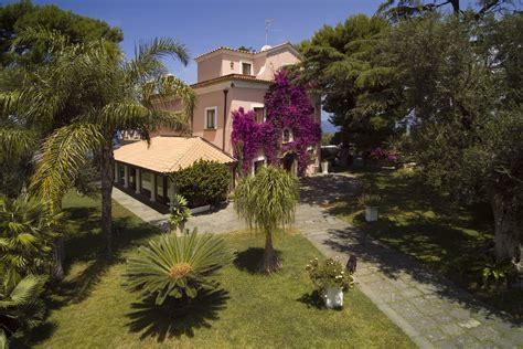 For Lease Unique Villa On The Coast Of Sorrento Sorrento Campania