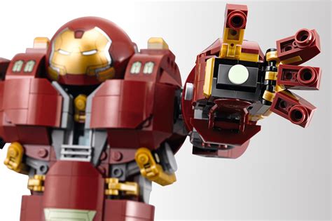 Lego Is Suiting Up For Infinity War With This Amazing Hulkbuster Iron