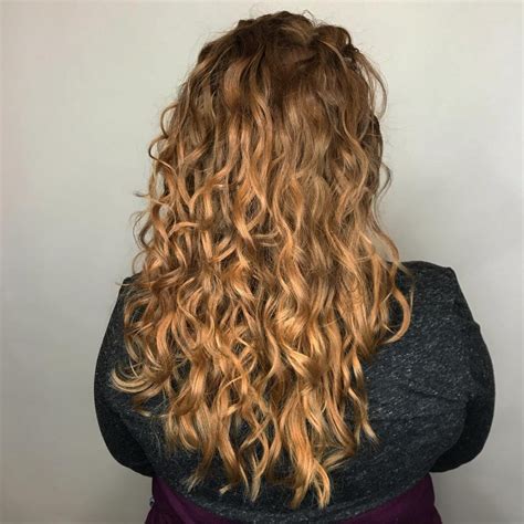 What is the best cut for long curly hair. 22 Cute Long Curly Hairstyles for 2020 - Easy Curly Hair Ideas
