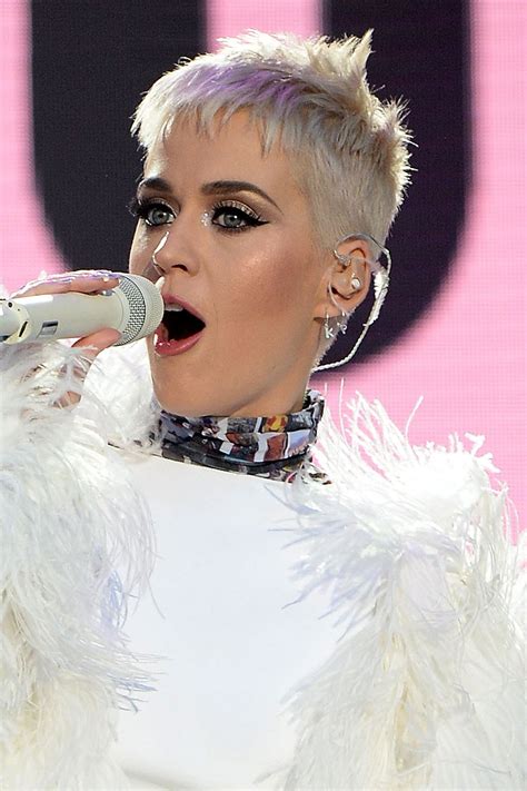 Aggregate More Than 157 Katy Perry Hairstyles Best Camera Edu Vn